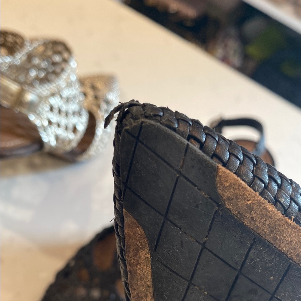 ⚡️3 for $15⚡️ bundle of Donald J. Pliner Black and Gold Heels size 5-Preloved - Picture 8 of 16